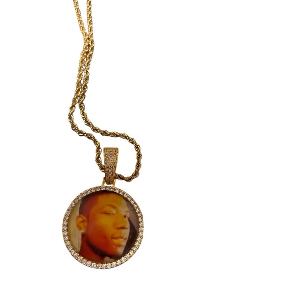 Custom Photo Pendant Necklaces! - Picture 3 of 5